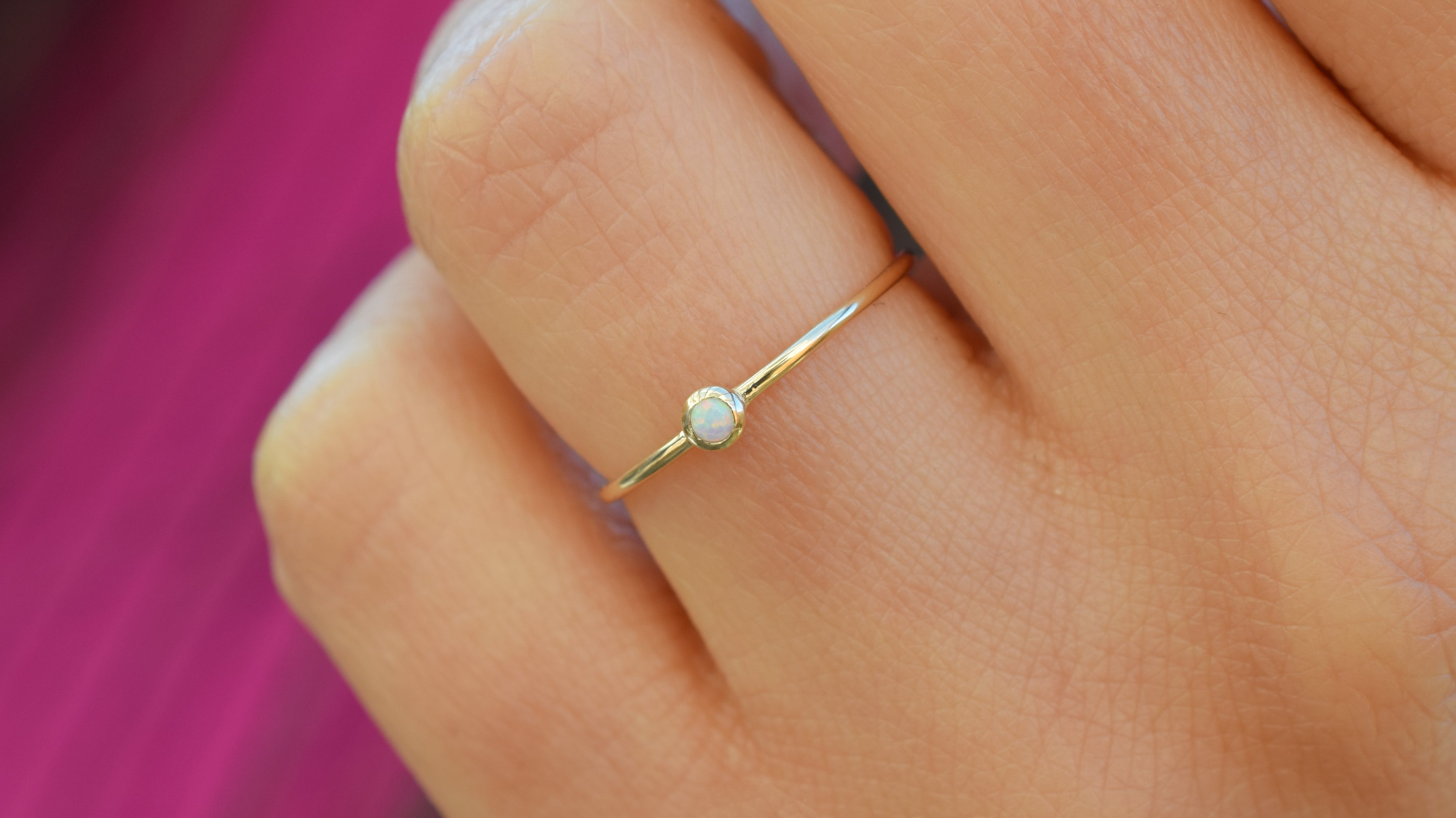 Aanschuifring goud, opaal gouden ring, 14k aanschuifring opaal