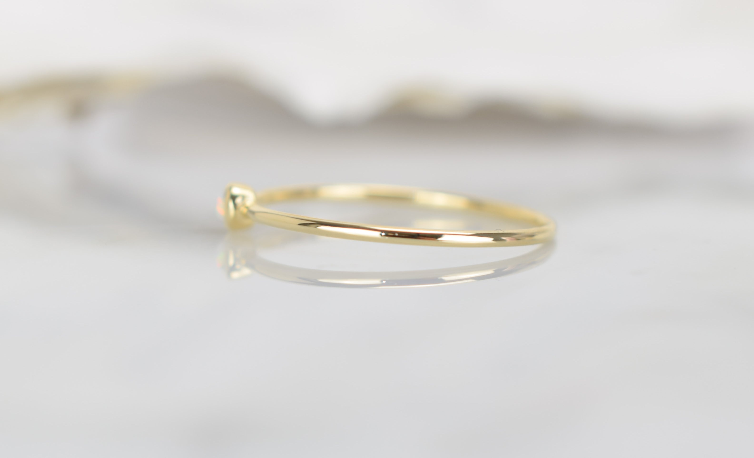 Aanschuifring goud, opaal gouden ring, 14k aanschuifring opaal