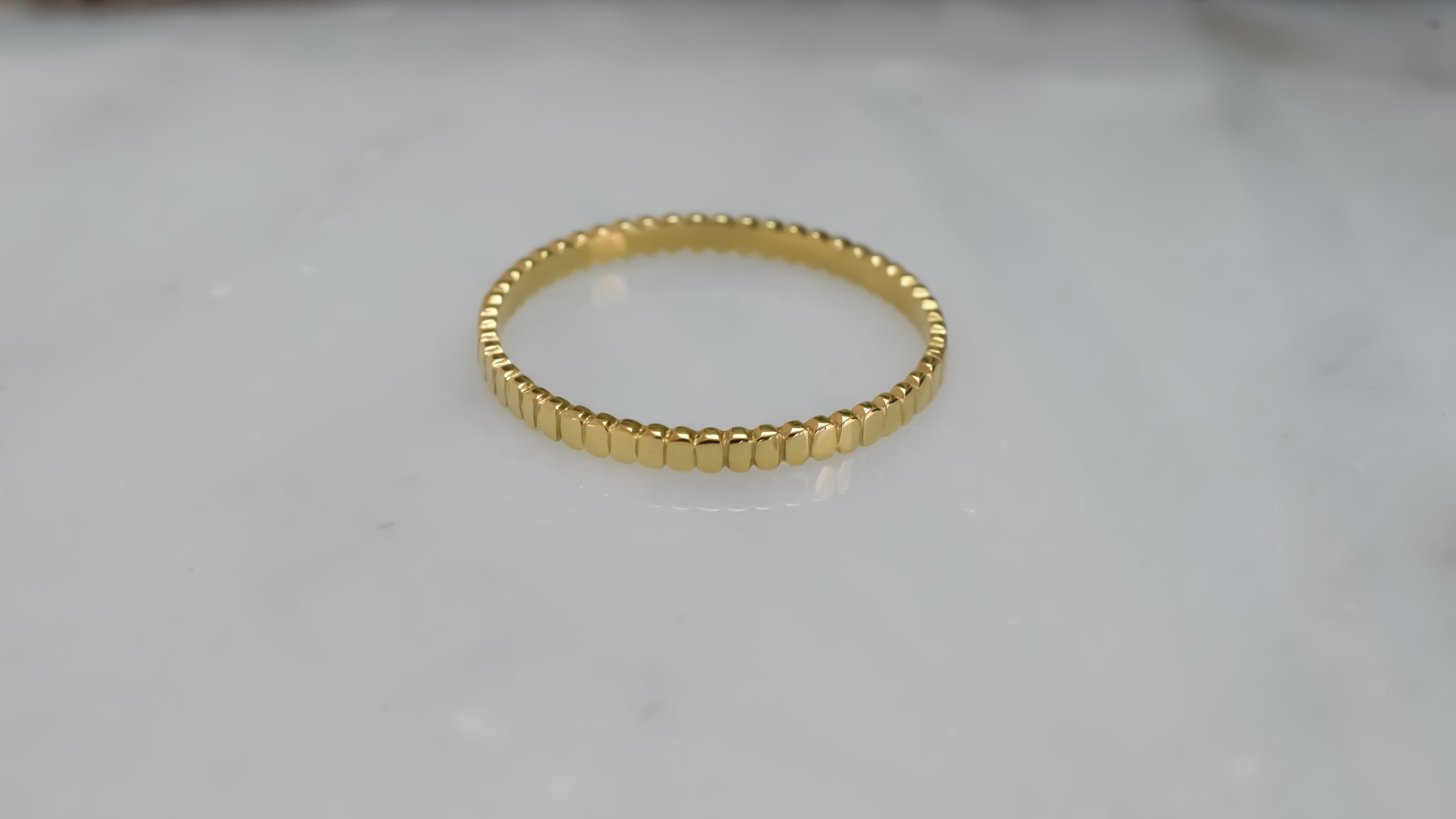 14 karaat streepjes ring, aanschuifring 14k, gouden ring, dames aanschuifring, streepjes ring 14 karaat, stapelring voor dames
