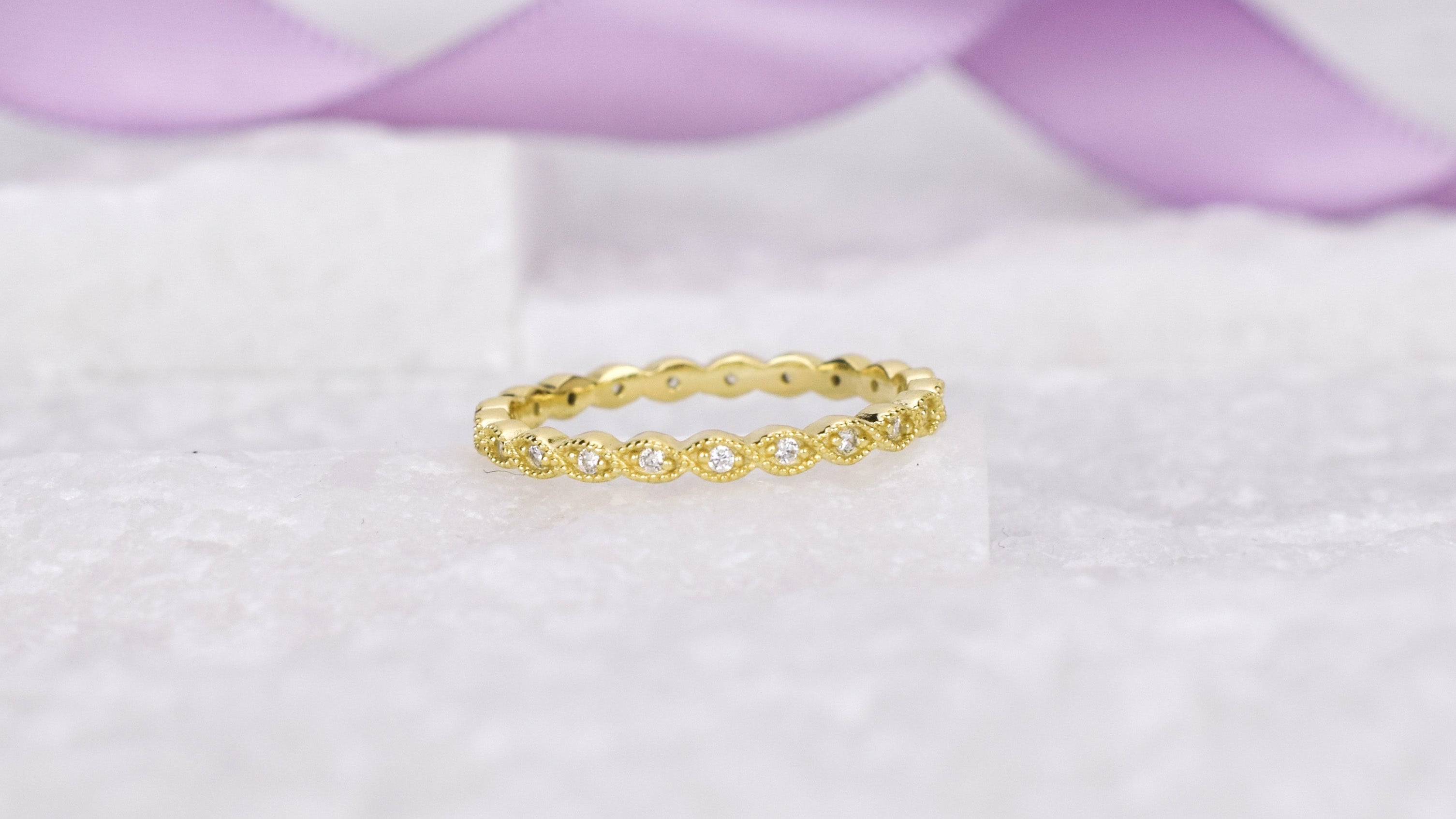 aanschuifring goud, rosegouden aanschuifring, zilveren ring met stenen, sierlijke ring, stapelring zilver, zilveren ring met stenen