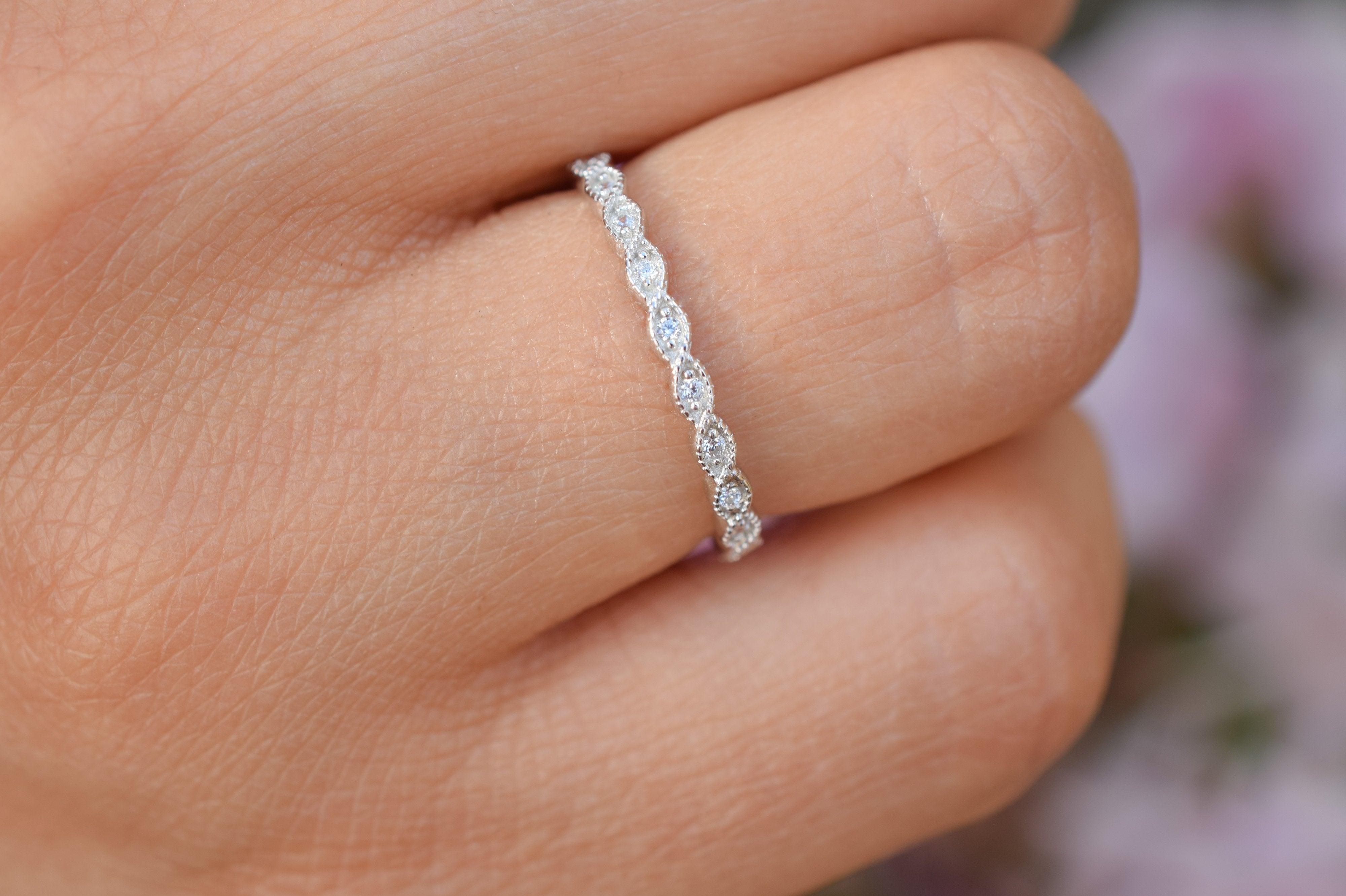 aanschuifring goud, rosegouden aanschuifring, zilveren ring met stenen, sierlijke ring, stapelring zilver, zilveren ring met stenen