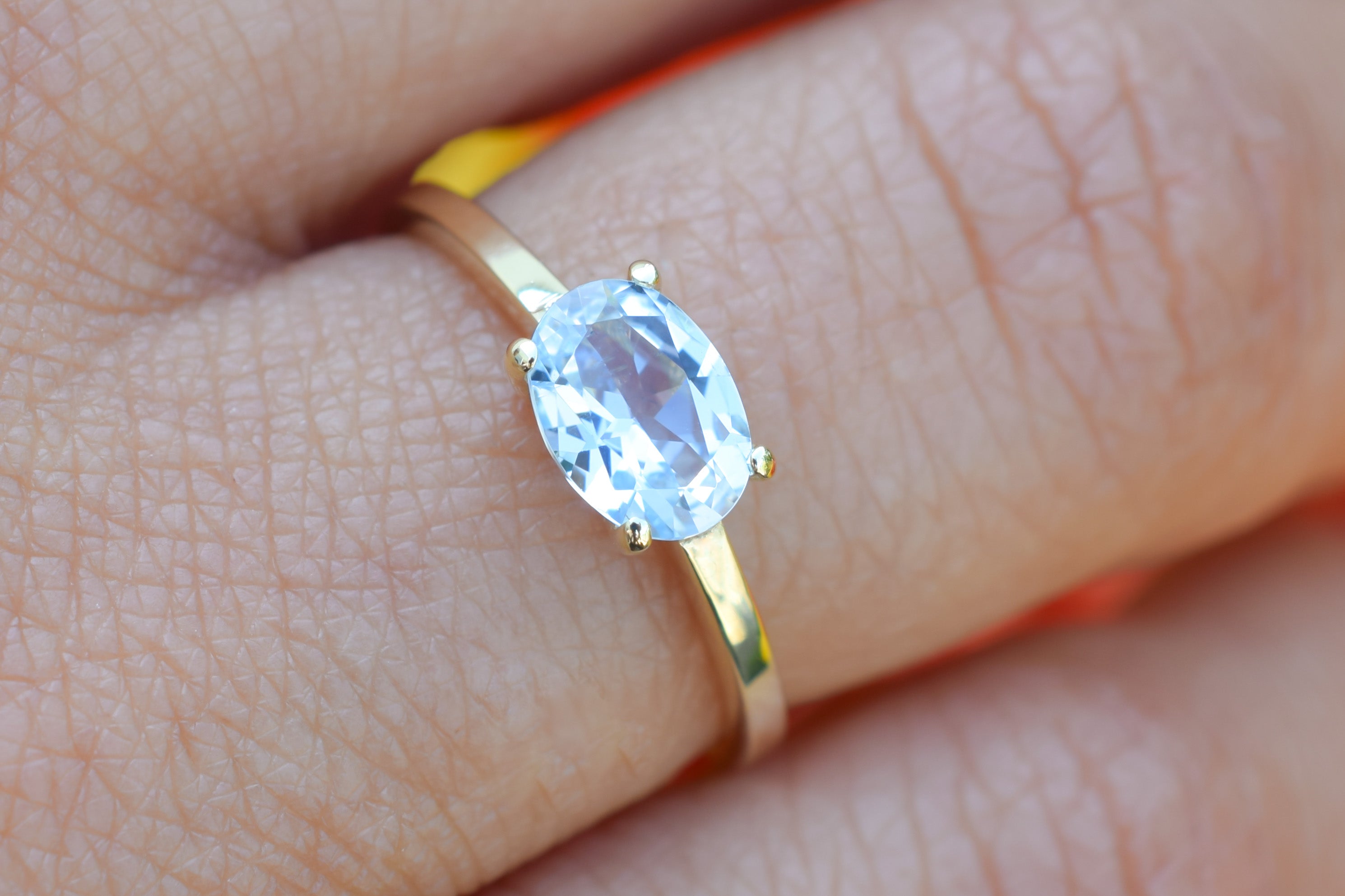 14k topaas ring, 14k swarovski ring, swarovski gouden ring, blauwe topaas ring, natuurlijke topaas ring, natuurlijke topaas steen, birthstone ring, geboortesteen topaas sieraden, sieraden natuurlijke stenen, natuurlijke stenen