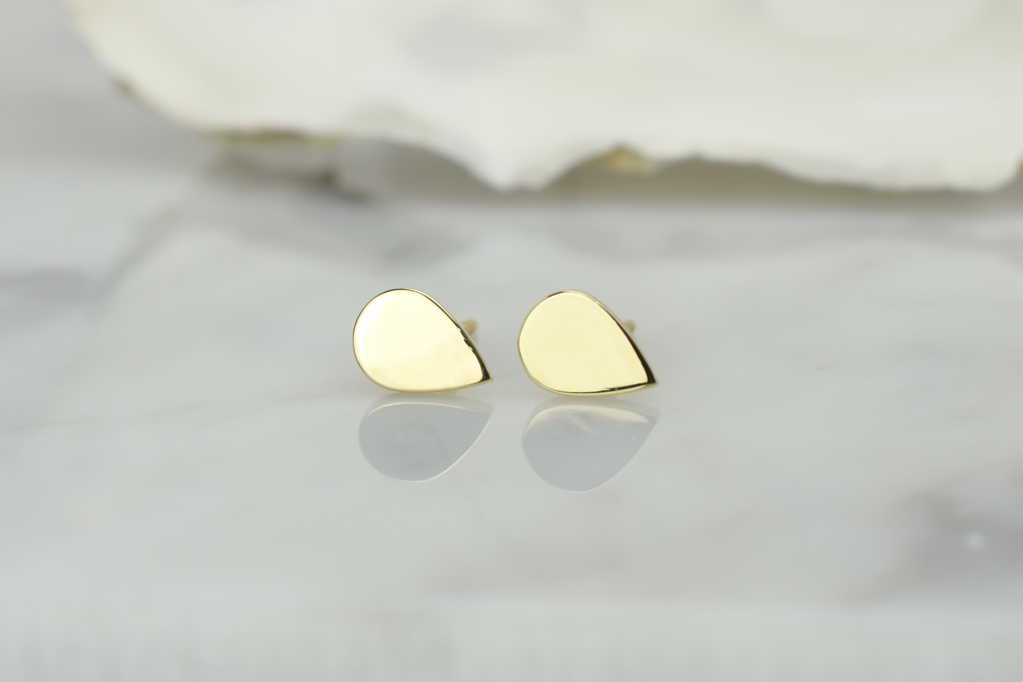 14 karaat goud oorknoppen, oorknoppen 14k druppelvormige, kleine oorbellen voor dames, traanvormige oorbellen