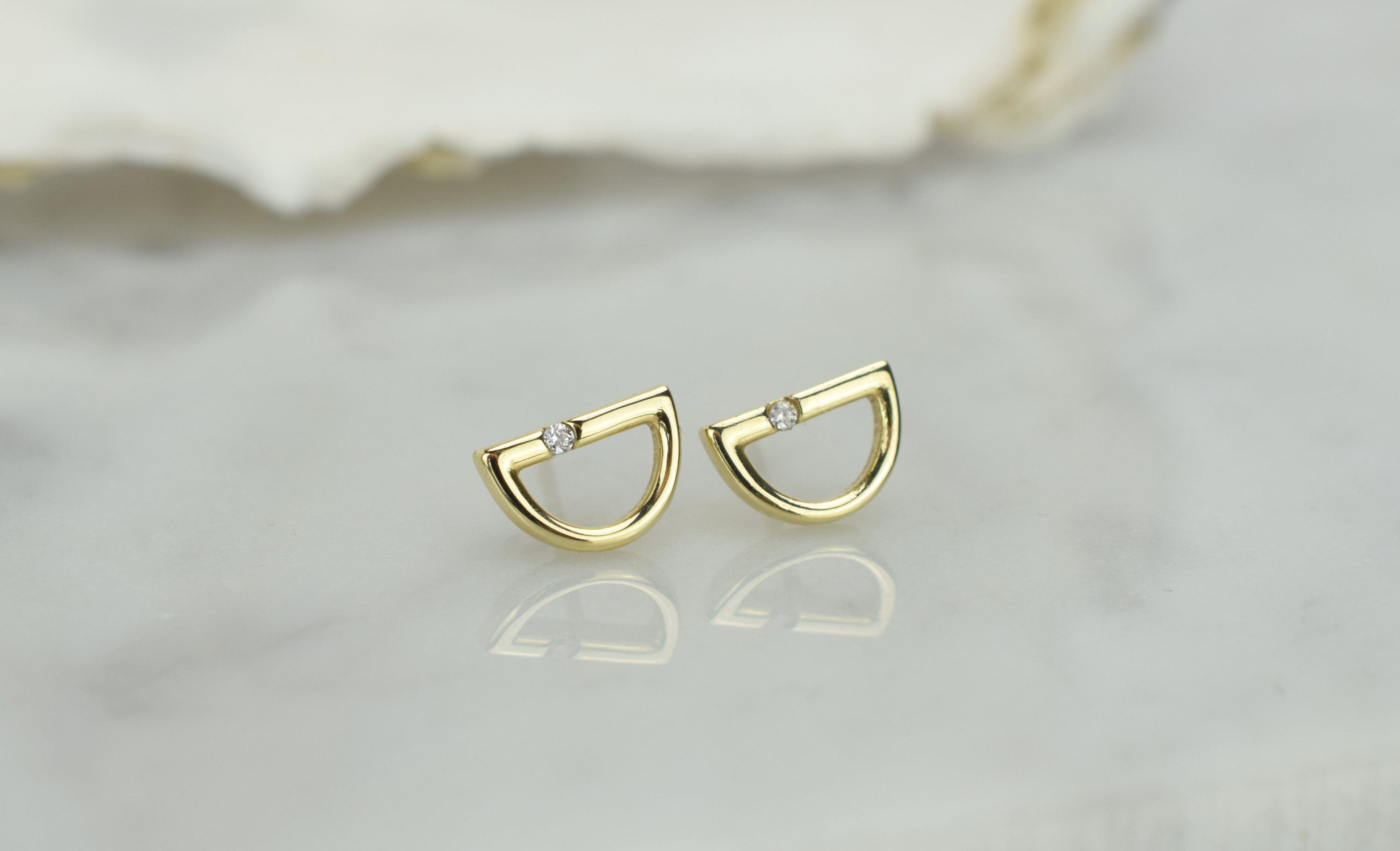 14k oorbellen voor dames, gouden oorknoppen met stenen, 14k gouden met stenen oorbellen, unieke oorbellen met stenen, sierlijke oorbellen voor dames