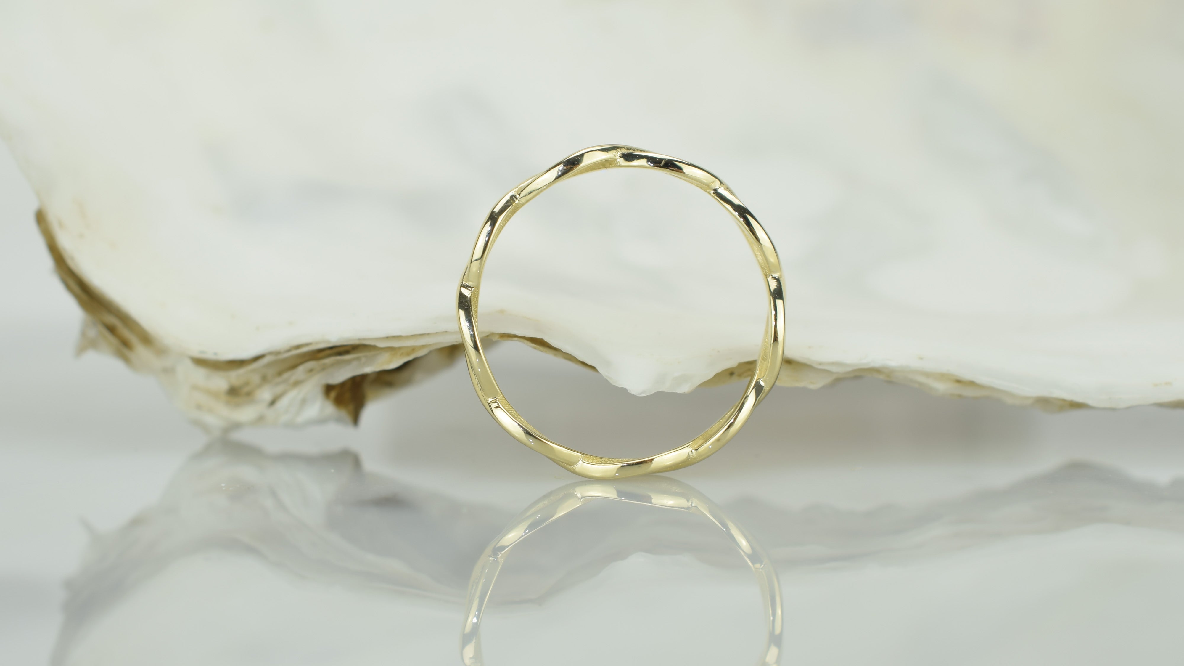 14k stapel ring, celtic ring 14k, twisted gouden ring, simpele ring 14k goud, dames ring goud, 14 karaat gouden ring, stapel vrouwen ring, keltische ring goud, aanschuiring goud, unieke gouden ring