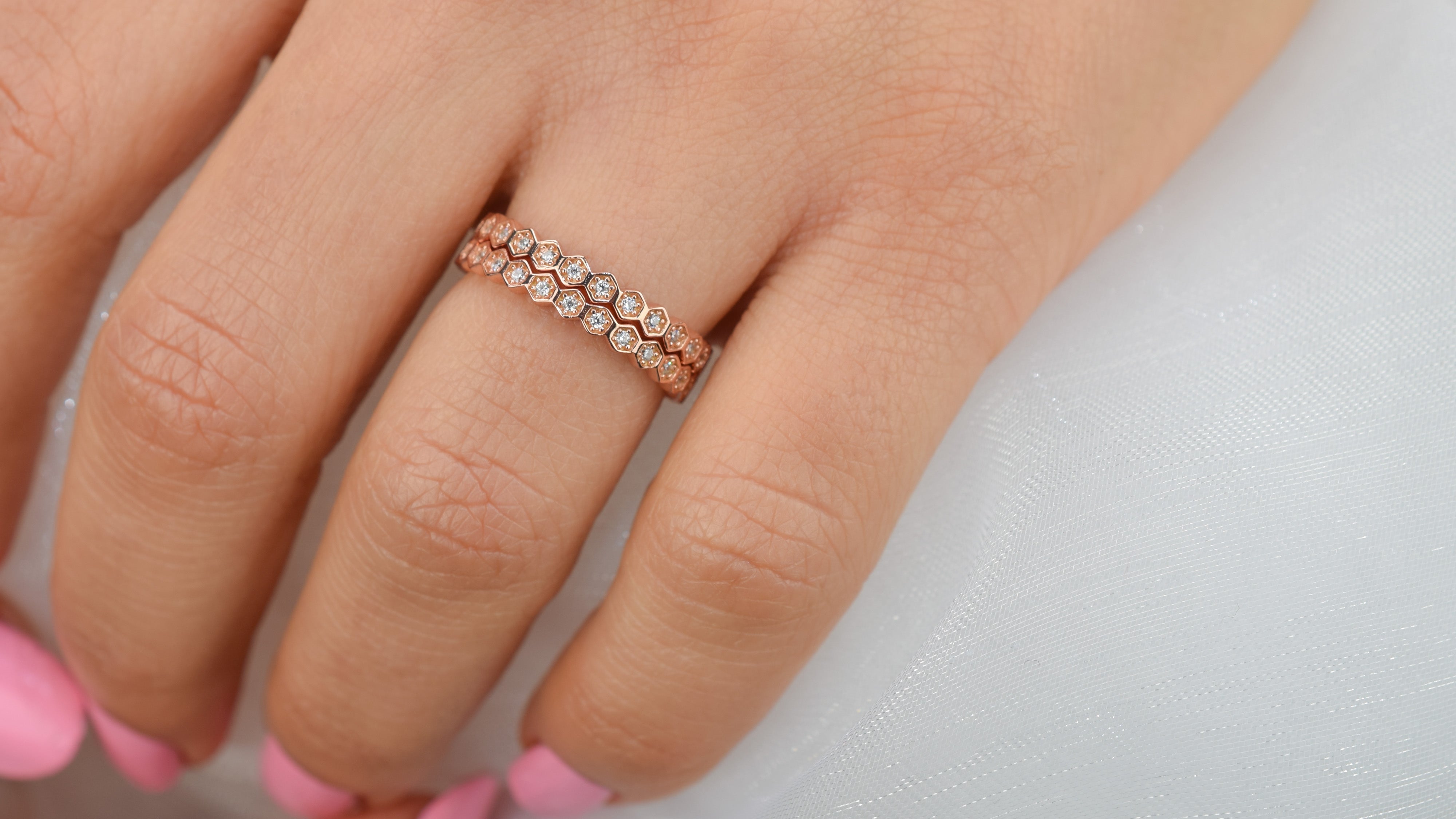 gouden honingraat aanschuifring, aanschuifring rosegoud, gouden ring honey, unieke ring, stapelring zilver, rosegoud aanschuifring