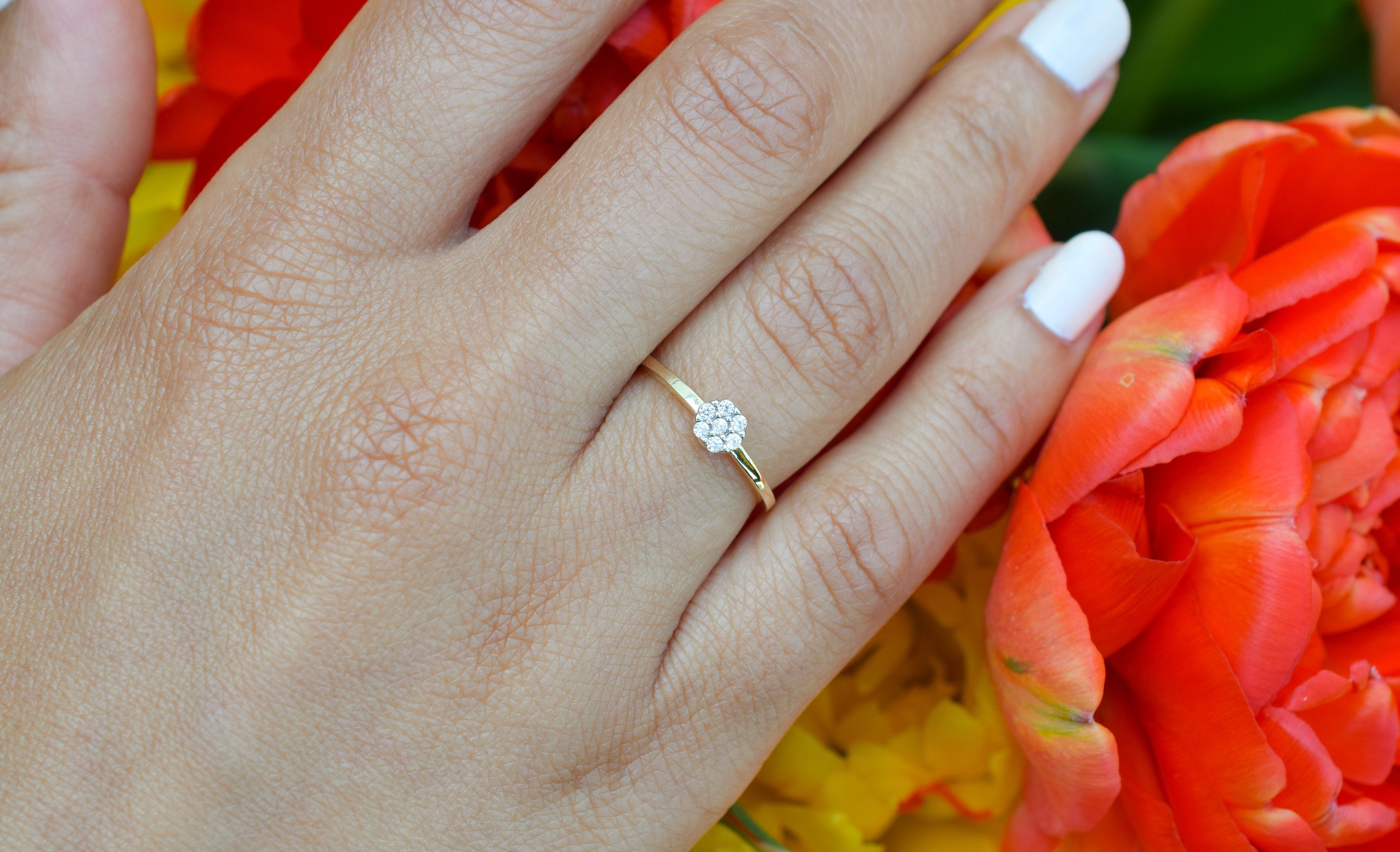 14k bloemen ring, ring met steen goud, gouden ring met stenen, 14 karaat stenen ring, gouden bloemen ring, 14k dames ring, verlovingsring goud, 14k gouden verlovingsring, gouden ring, gouden daisy ring