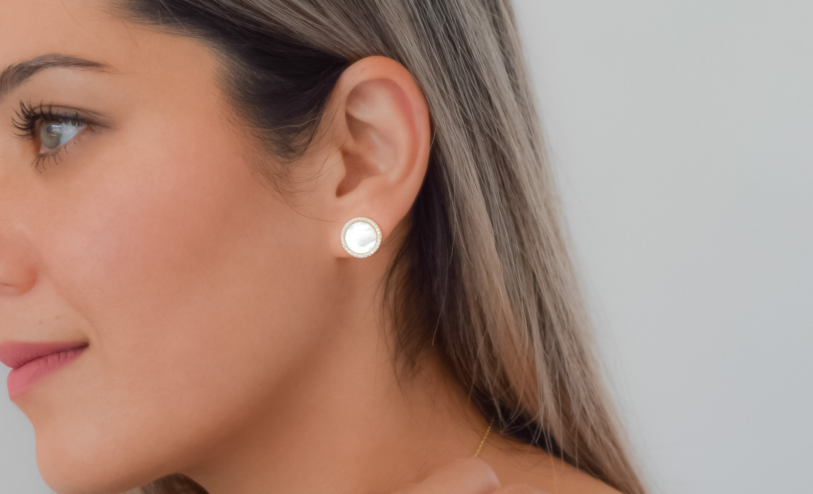 Oorknoppen parel, parel zilver oorbellen, gouden parel oorbellen, parelmoer oorknoppen, ronde parel met stenen oorbellen, oorknoppen parel cirkel