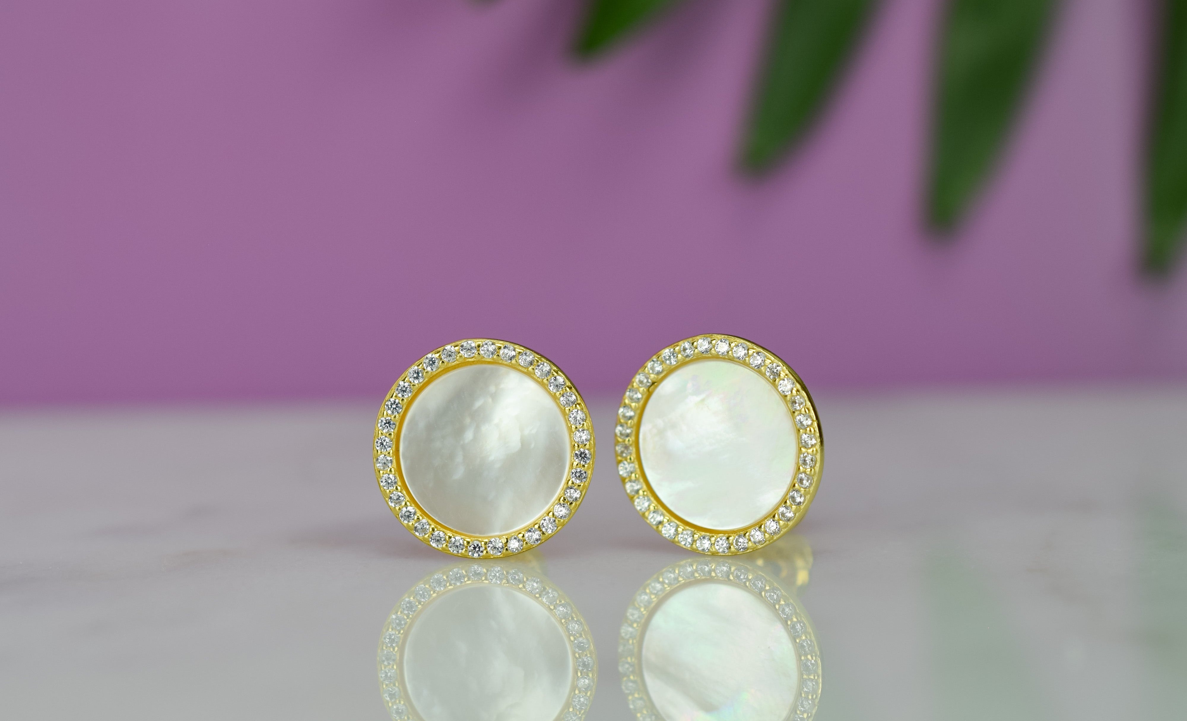 Oorknoppen parel, parel zilver oorbellen, gouden parel oorbellen, parelmoer oorknoppen, ronde parel met stenen oorbellen, oorknoppen parel cirkel