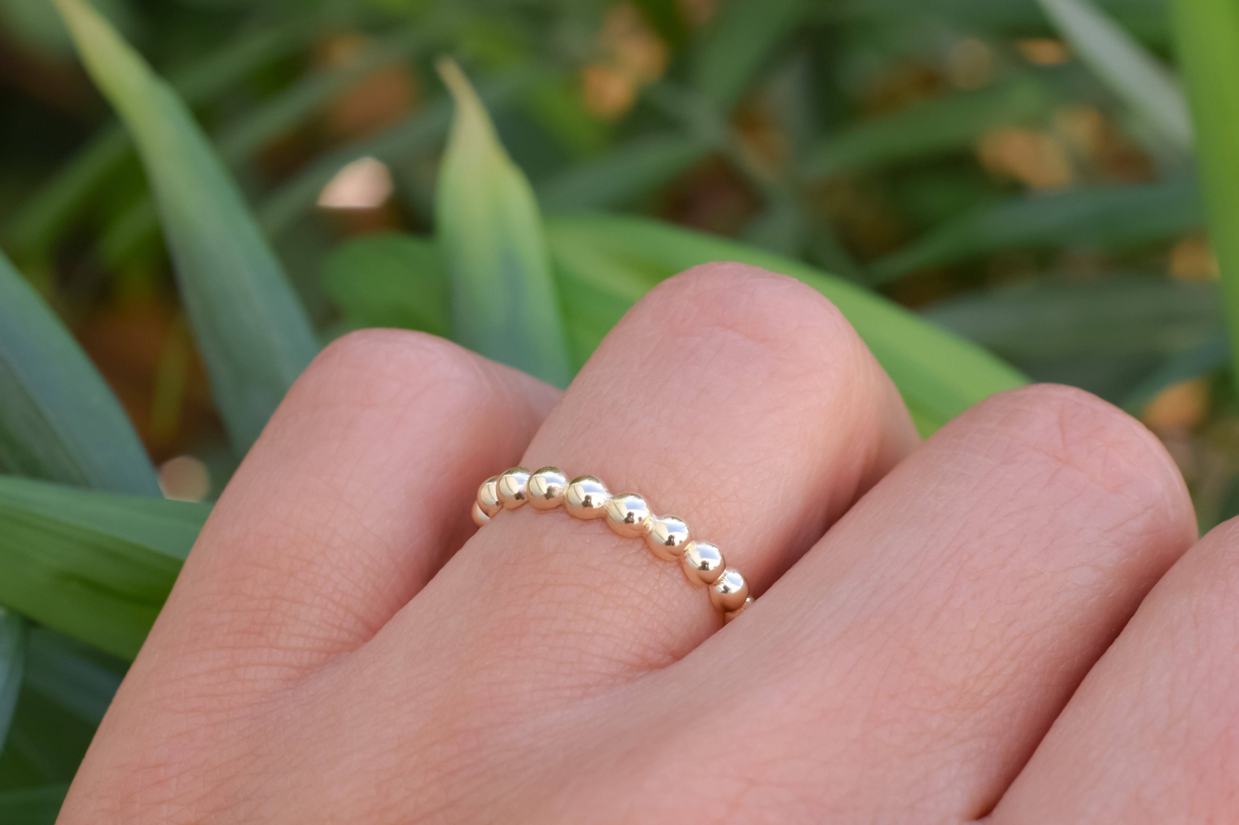 14k Bolletjes ring, bolletjes ring goud, aanschuifring goud, 14k geheel gouden ring, ring stapelring goud, trendy ring, 14k ring, damesring, sieraden goud