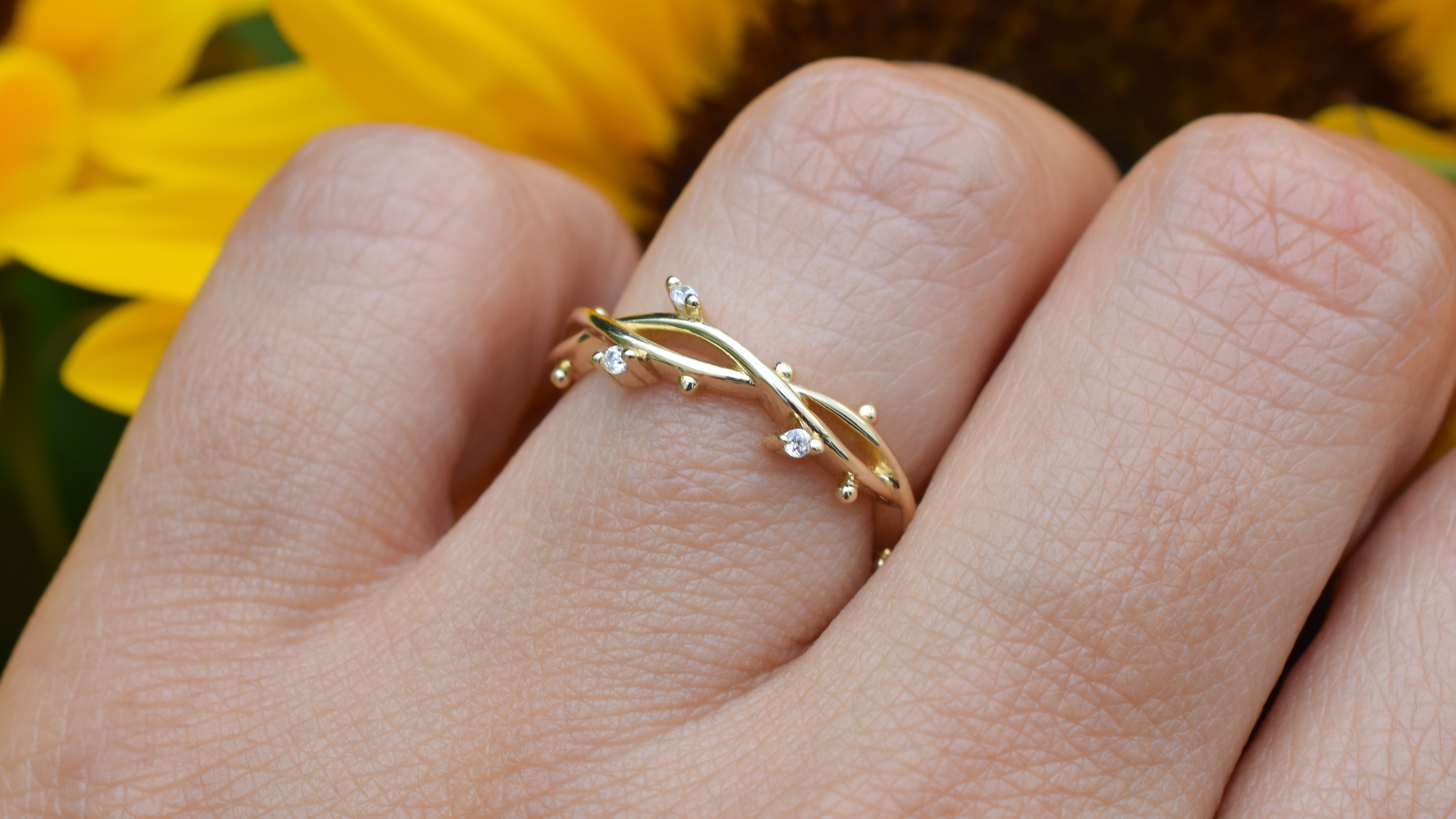 gouden bloemen ring, ring met blaadjes, ring met stenen, verlovingsring, rosegoud ring, zilveren verlovingsring