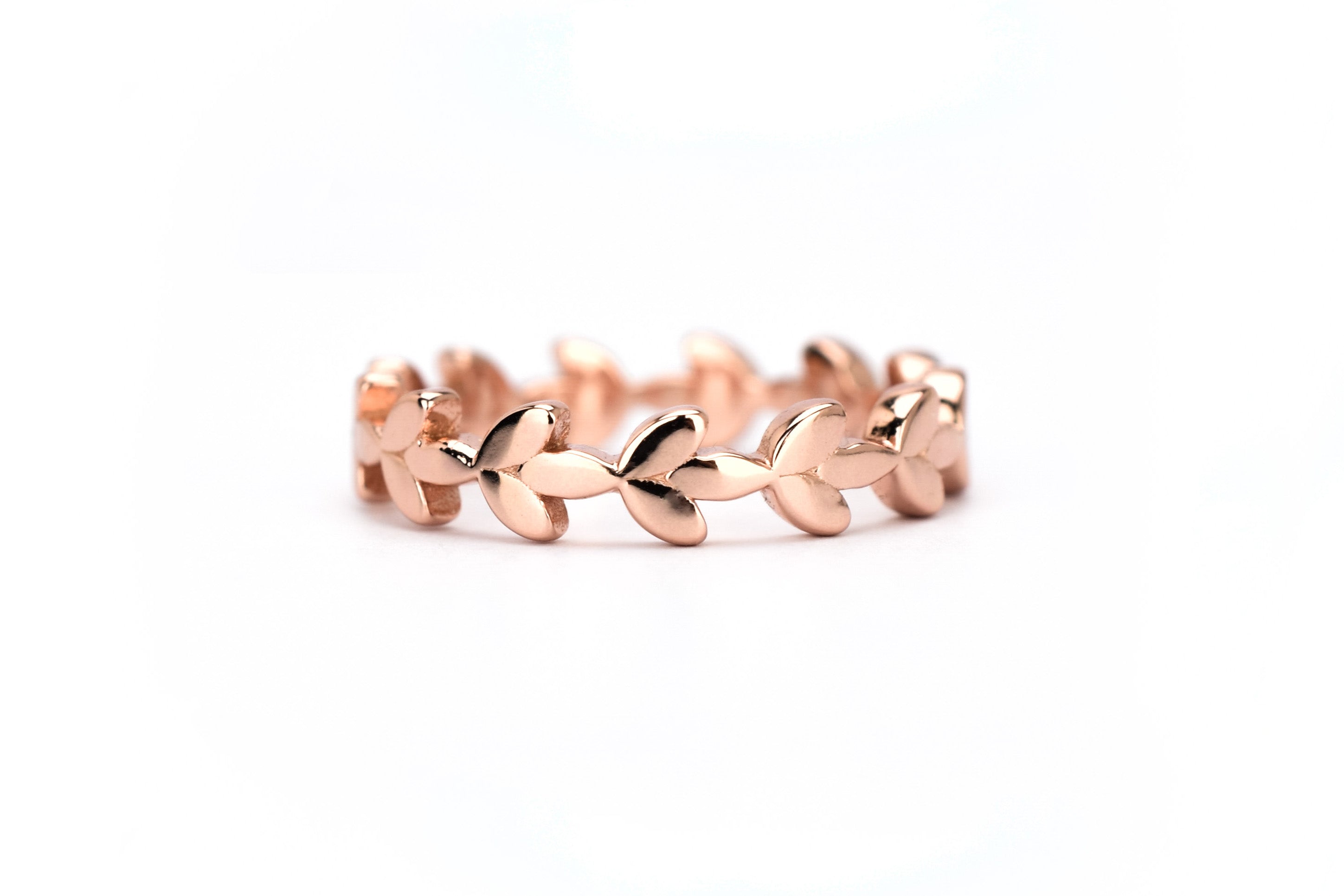 rose blaadjes ring, ring 18k rose goud, stapel ring goud, rose gouden sieraden, bemyjewels, gouden blaadjes ring, leaf ring gold