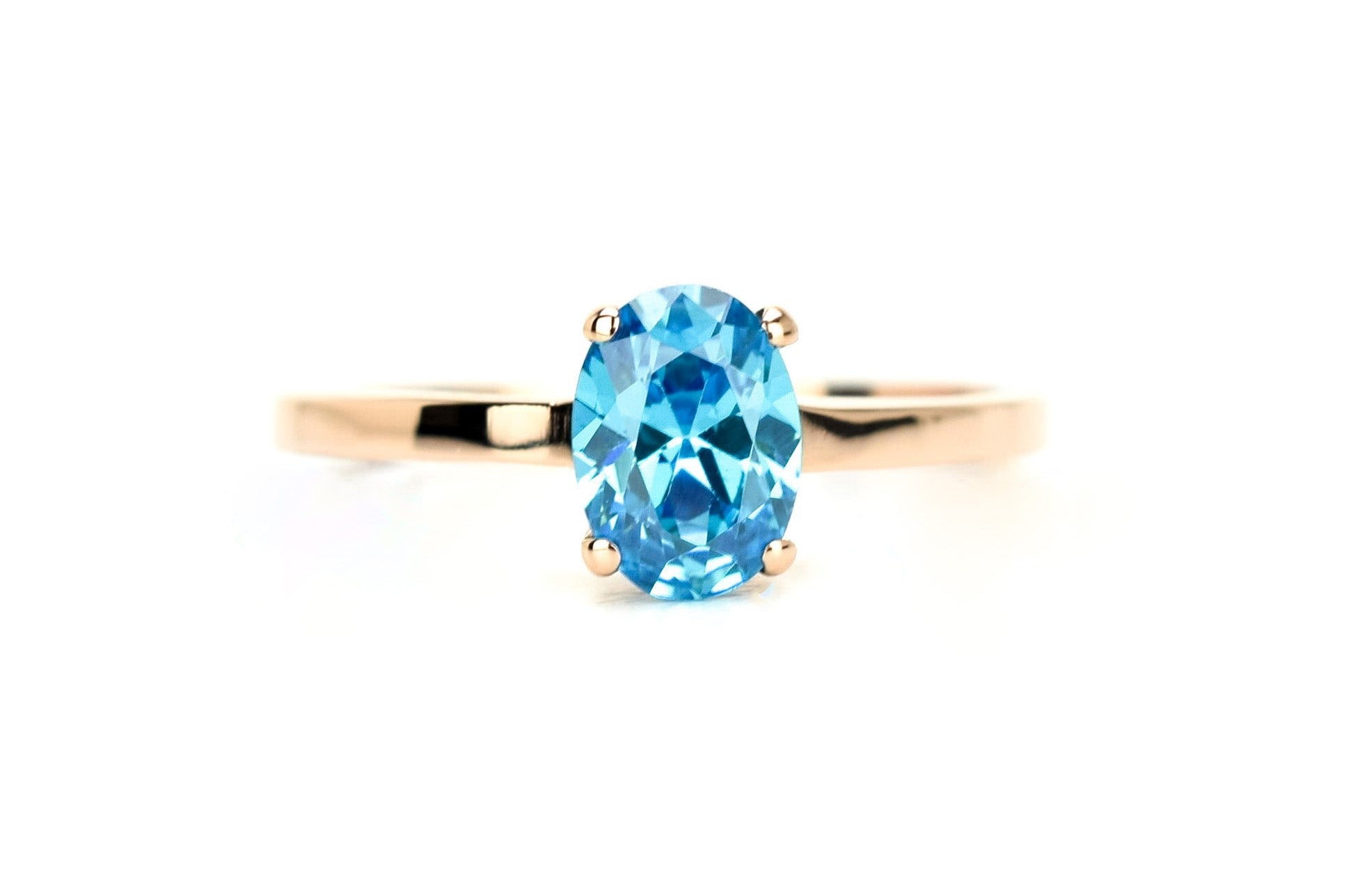 14k topaas ring, topaas ring goud, 14k gouden ring, natuurlijke topaas ring, birthstone ring, geboortesteen november, swarovski blauwe topaas, verlovingsring, elgante ring goud, blauwe steen ring