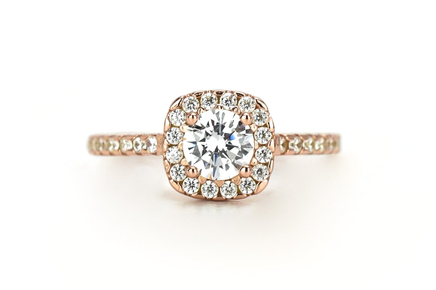 verlovingsring goud, gouden verlovingsring, zilveren verlovingsring, rosegouden verlovingsring, ring met stenen, solitaire zilveren ring met solitaire steen, vierkante ring, zilveren vierkante ring, gouden vierkante ring