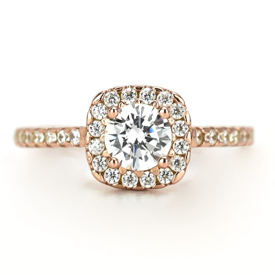 verlovingsring goud, gouden verlovingsring, zilveren verlovingsring, rosegouden verlovingsring, ring met stenen, solitaire zilveren ring met solitaire steen, vierkante ring, zilveren vierkante ring, gouden vierkante ring