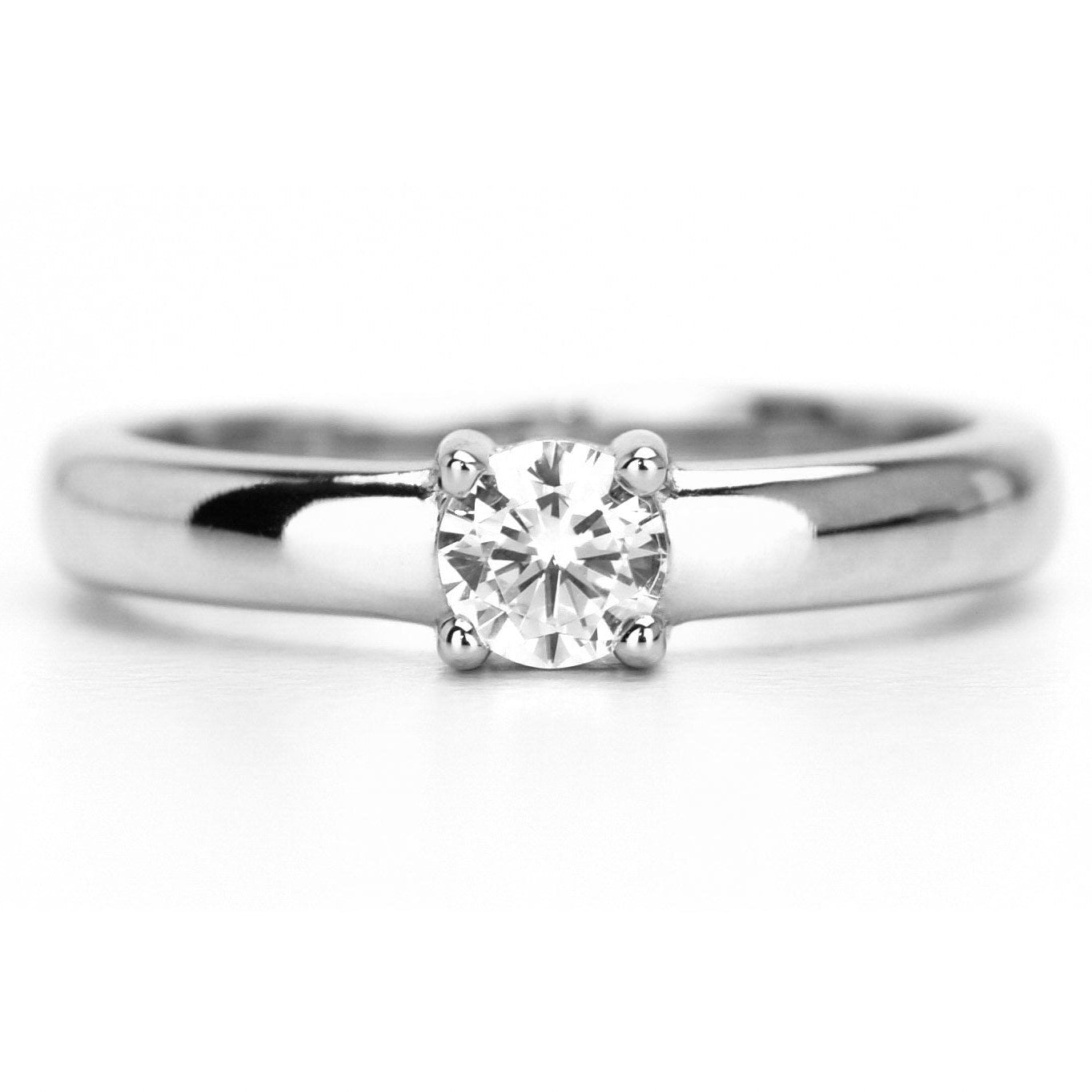 VerOna 14K Solitaire Ring