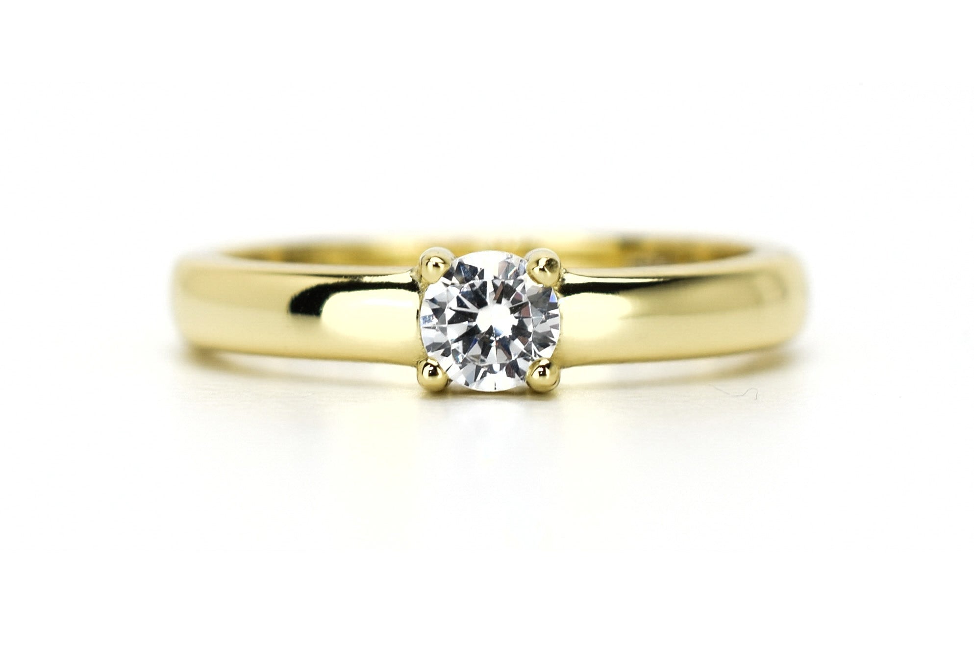 solitaire ring goud, verlovingsring, trouwring goud, ring met steen, solitaire gouden ring, ring voor haar, klassieke gouden ring