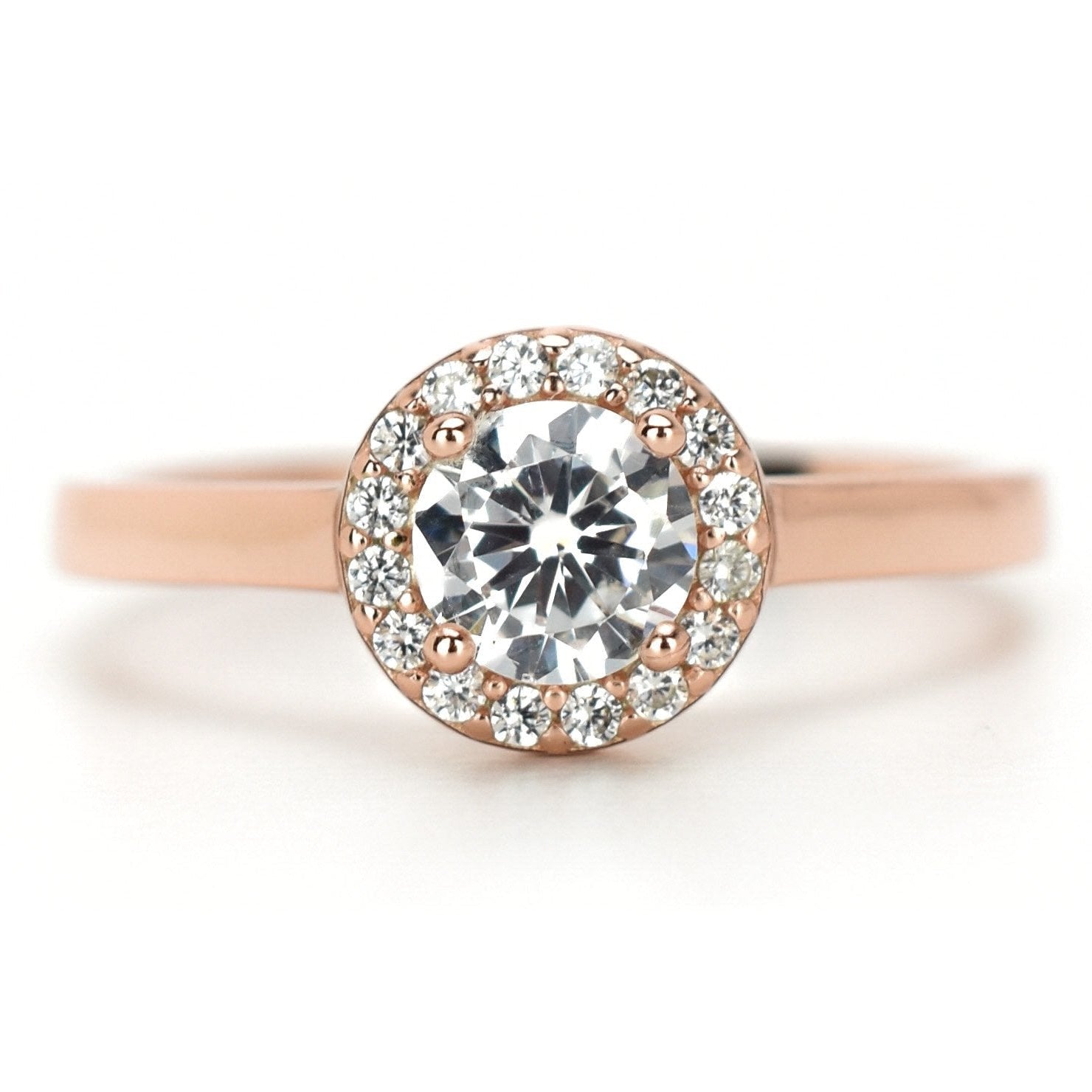 halo gouden ring, 18k goud, verlovingsring, ronde ring, gouden ronde ring, stapel ring, bruidsring