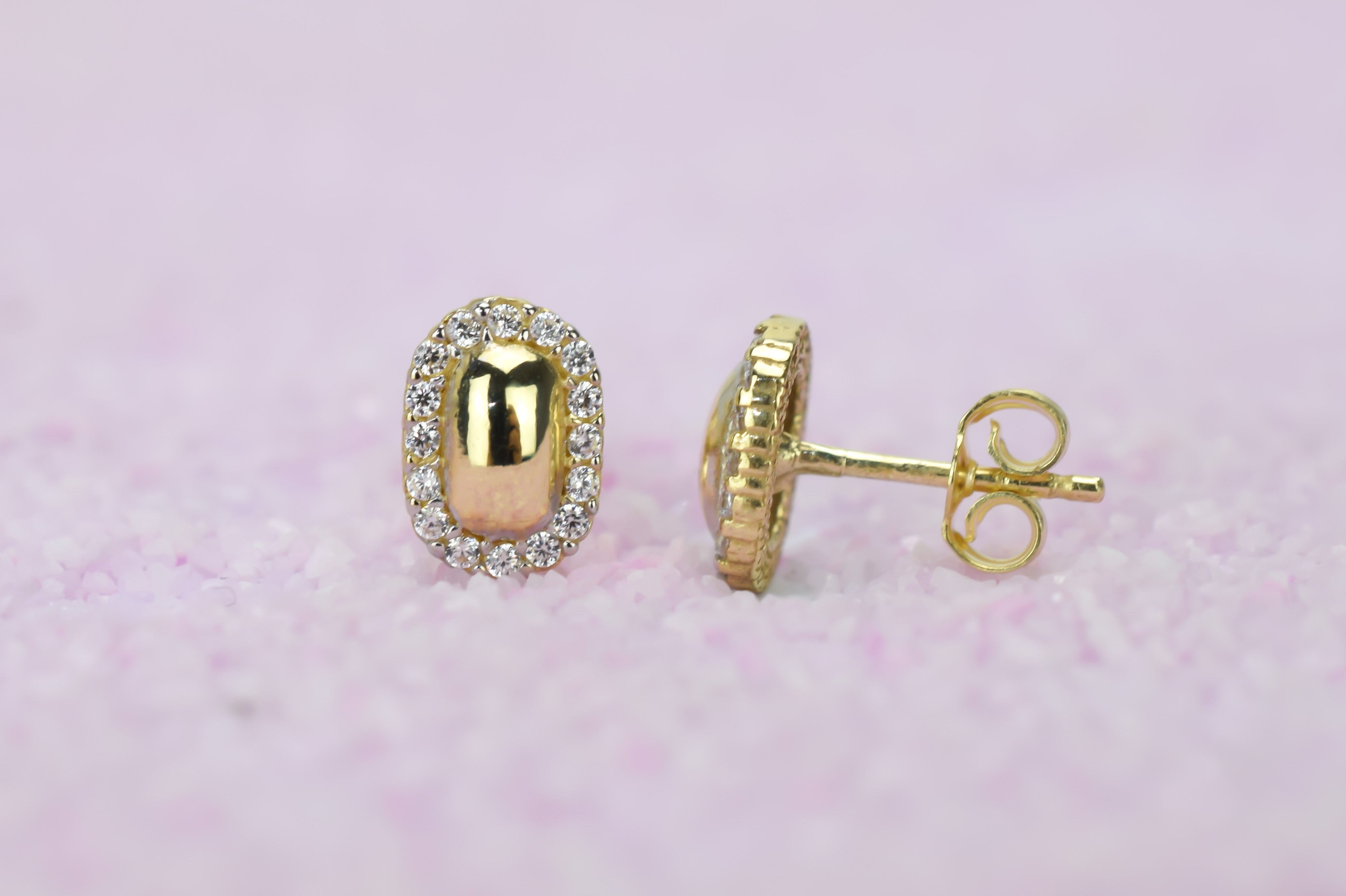 14k oorbellen, rechthoekige oorbellen, halo oorbellen goud, 14k dames gouden oorbellen, oorknoppen 14k met stenen, 14karaat oorbellen rechthoekig, gouden minimalistische oorbellen, gouden klassieke oorbellen