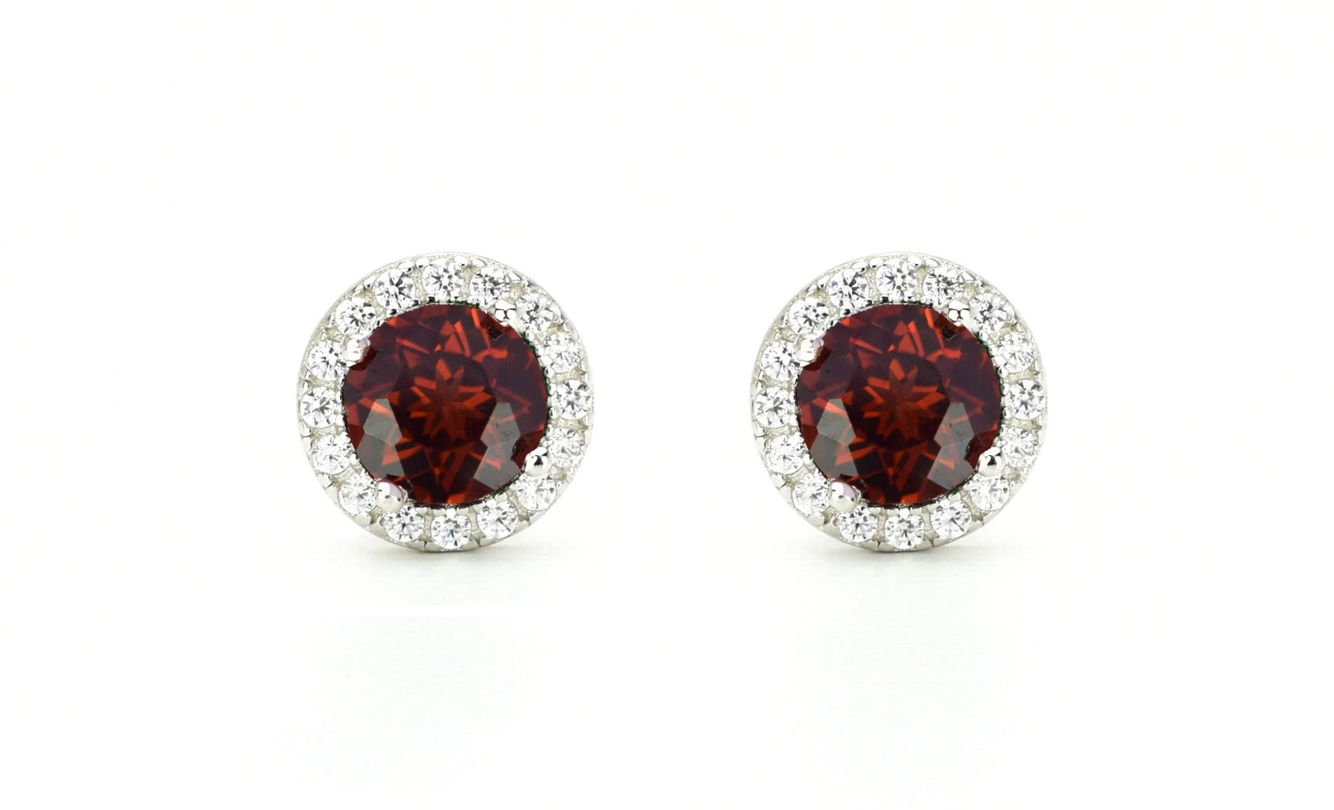 Granaat oorbellen, Granaat geboorte stenen, Granaat zilveren oorbellen, birthstone oorbellen, geboortesteen oorbellen, januari stenen, zilveren geboorte stenen, geboorte stenen sieraden, birthstone stenen