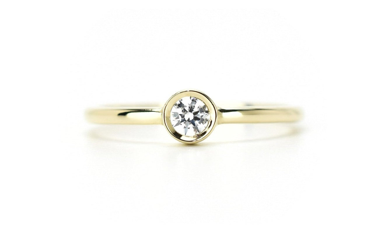 14k solitaire gouden ring, gouden ring met steen, 14 karaat gouden ring, stapelring goud, gouden verlovingsring, trouwring goud, dames gouden ring