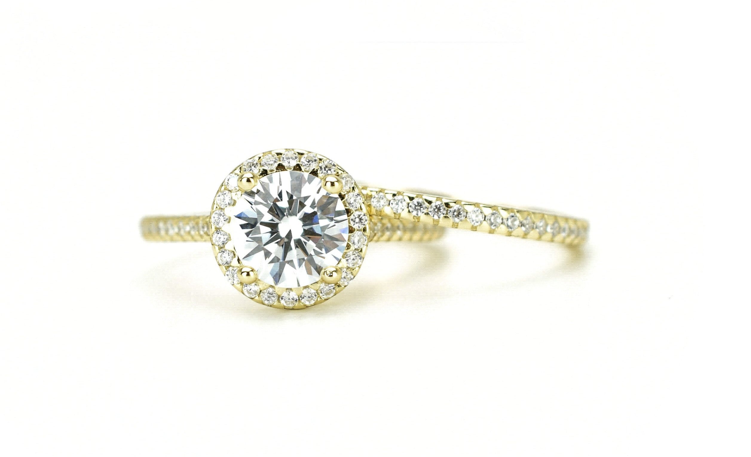 verlovingsring goud, gouden verlovingsring, zilveren verlovingsring, rosegouden verlovingsring, ring met stenen, solitaire zilveren ring met solitaire steen, vierkante ring, zilveren vierkante ring, gouden vierkante ring, ringenset goud, zilveren ringenset solitaire, Ringset