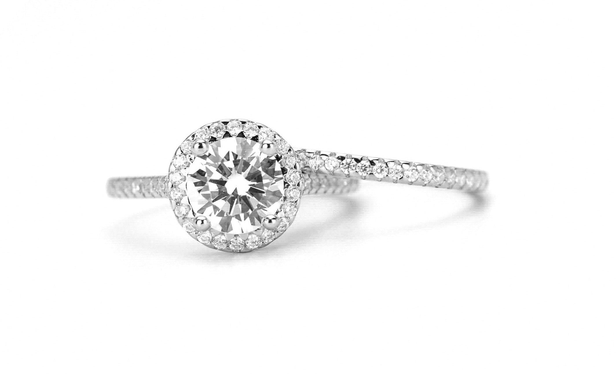 verlovingsring goud, gouden verlovingsring, zilveren verlovingsring, rosegouden verlovingsring, ring met stenen, solitaire zilveren ring met solitaire steen, vierkante ring, zilveren vierkante ring, gouden vierkante ring, ringenset goud, zilveren ringenset solitaire, Ringset