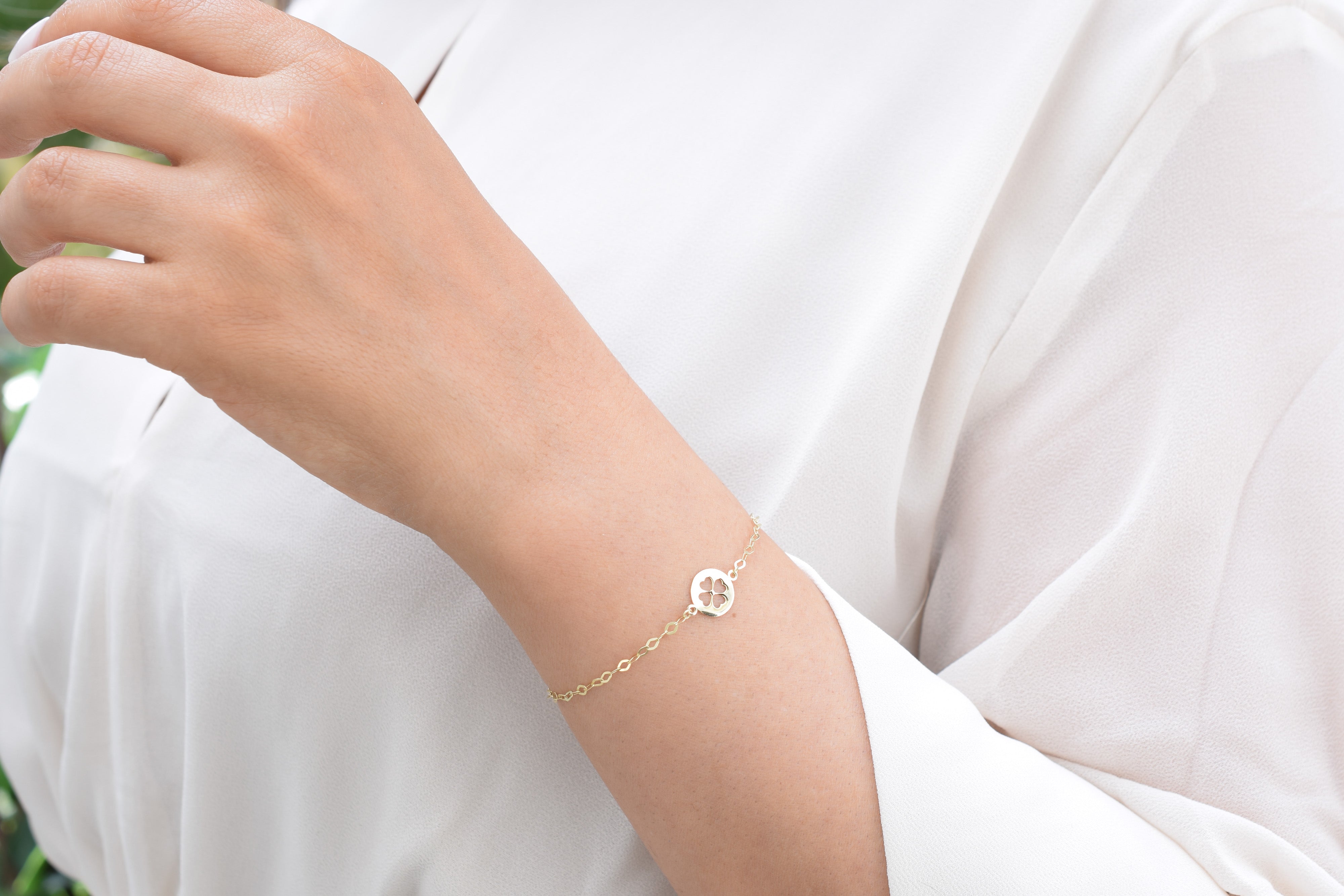 Armband klaver 4 goud, gouden klavertje vier,Gouden dames armband, dames armband,14 karaat armband dames, armband klaver vier voor dames, sierlijke gouden armband