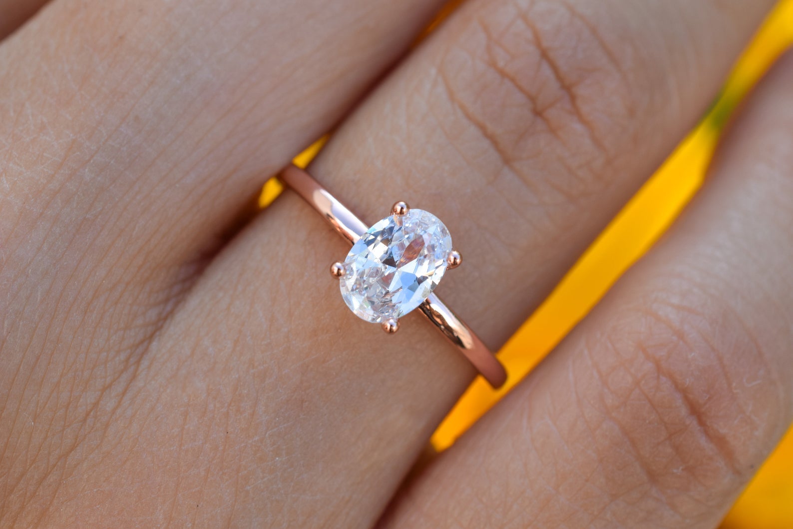 Solitaire ring, rose solitaire ring, 18k rose engagement ring,verlovingsring, ovale ring, rosé ring, 18k verlovings ring, ring voor dames, gouden ring, ovale rosegouden ring, ovale zilveren ring, gouden ovale ring