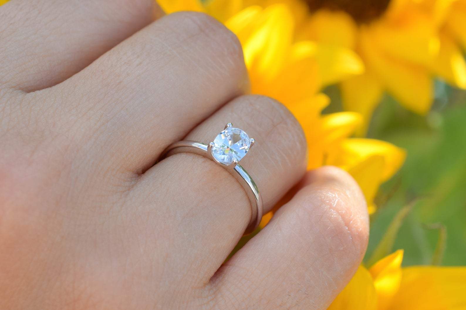 Solitaire ring, rose solitaire ring, 18k rose engagement ring,verlovingsring, ovale ring, rosé ring, 18k verlovings ring, ring voor dames, gouden ring, ovale rosegouden ring, ovale zilveren ring, gouden ovale ring