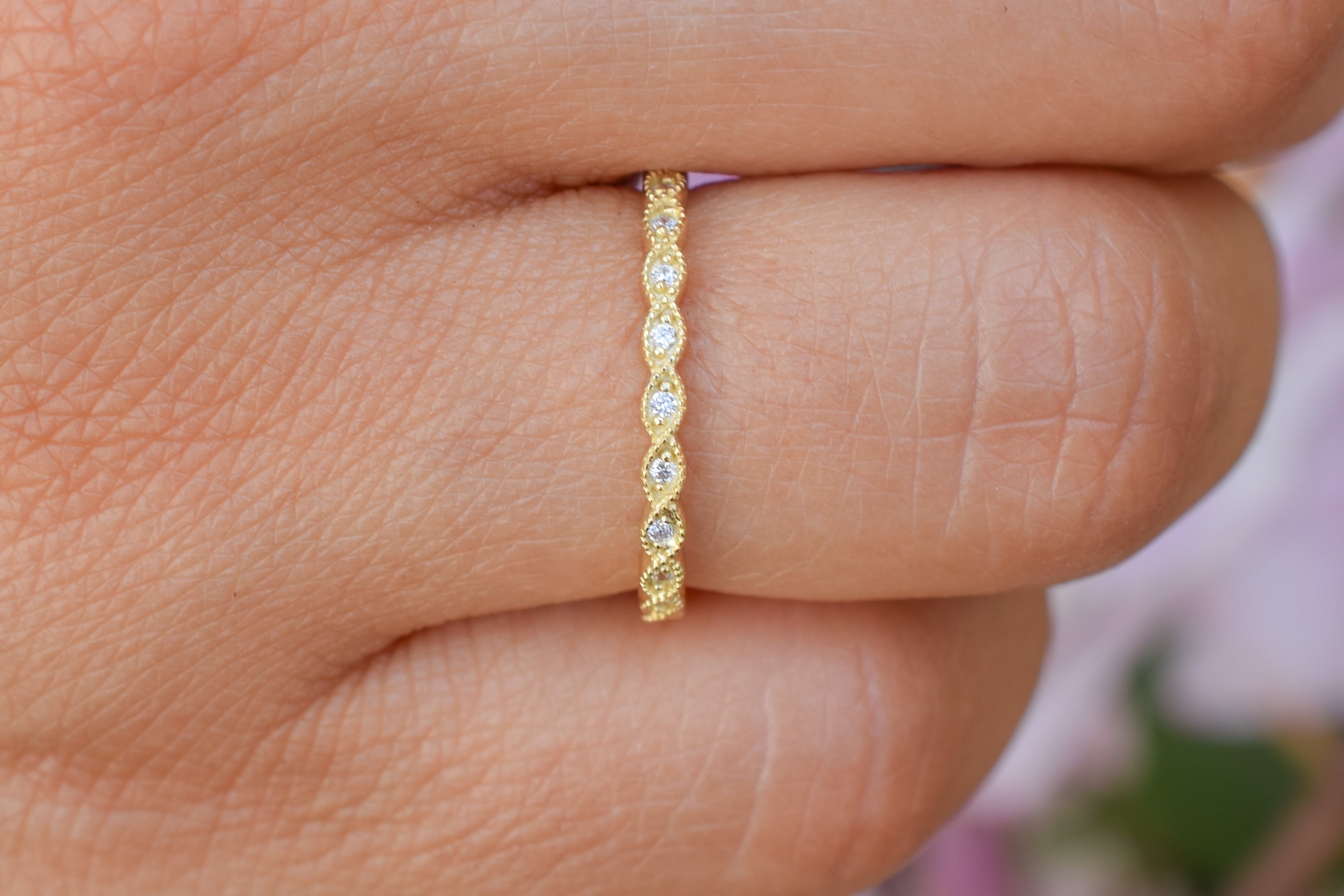 aanschuifring goud, rosegouden aanschuifring, zilveren ring met stenen, sierlijke ring, stapelring zilver, zilveren ring met stenen