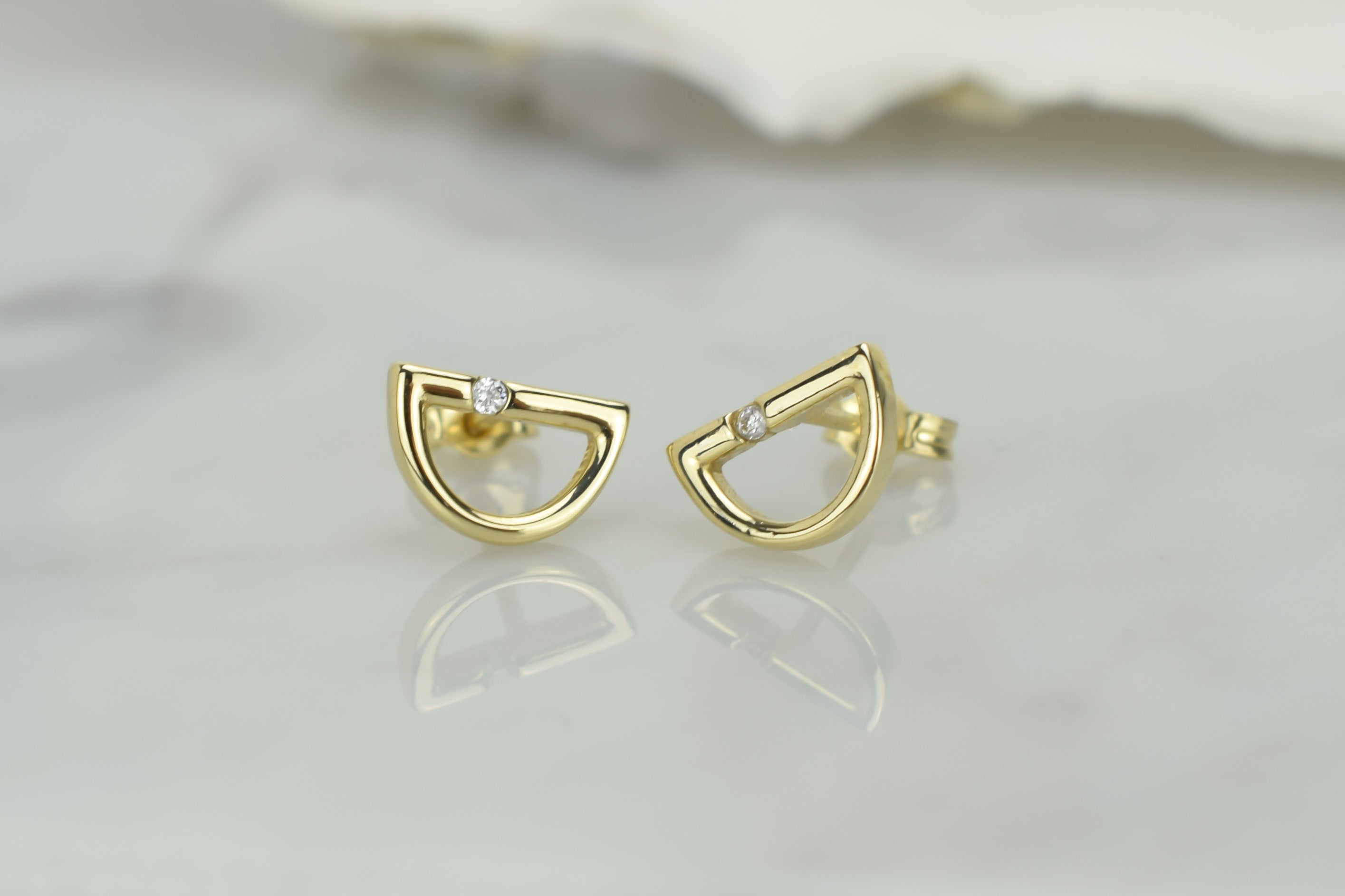 14k oorbellen voor dames, gouden oorknoppen met stenen, 14k gouden met stenen oorbellen, unieke oorbellen met stenen, sierlijke oorbellen voor dames