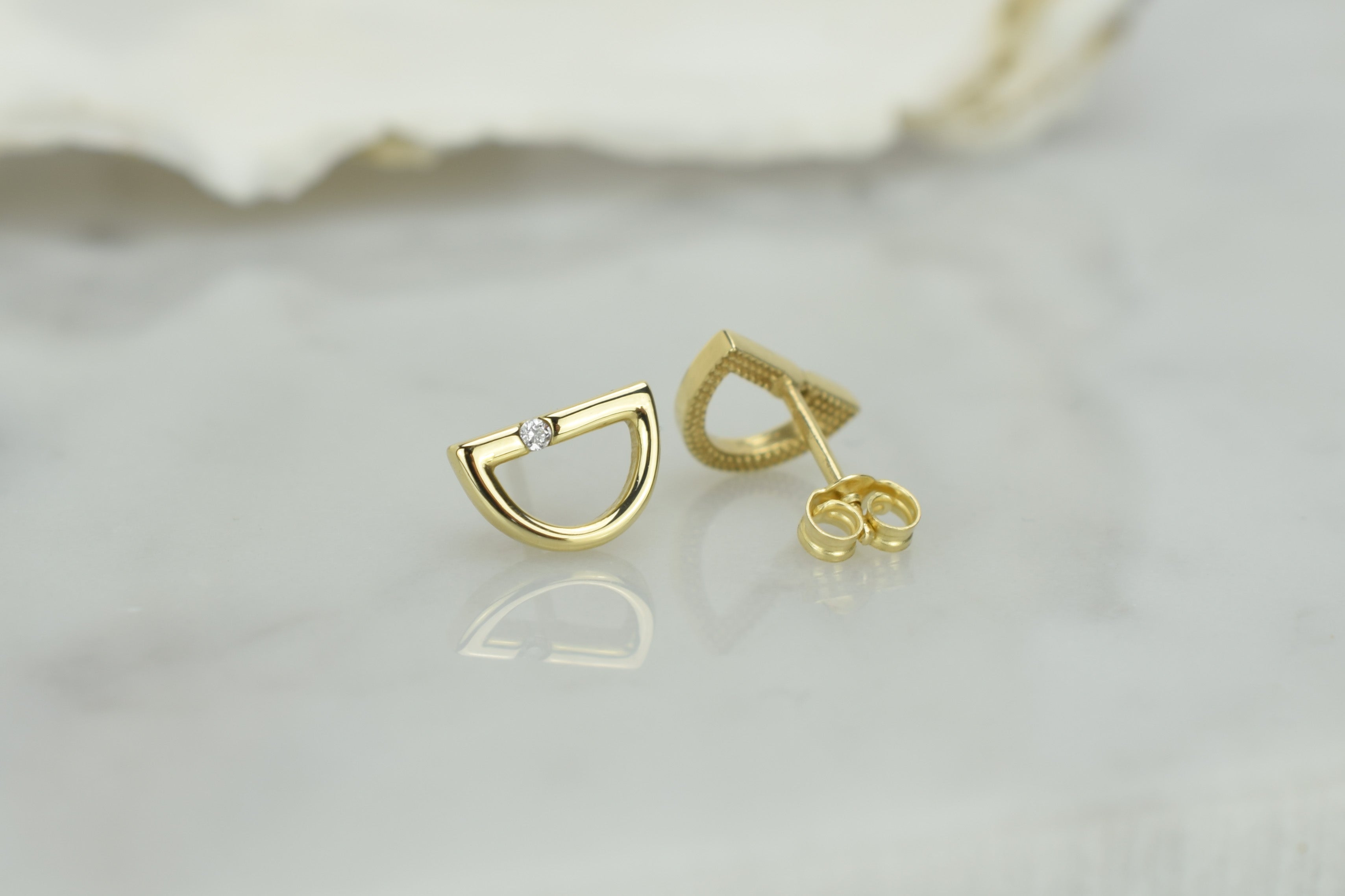 14k oorbellen voor dames, gouden oorknoppen met stenen, 14k gouden met stenen oorbellen, unieke oorbellen met stenen, sierlijke oorbellen voor dames