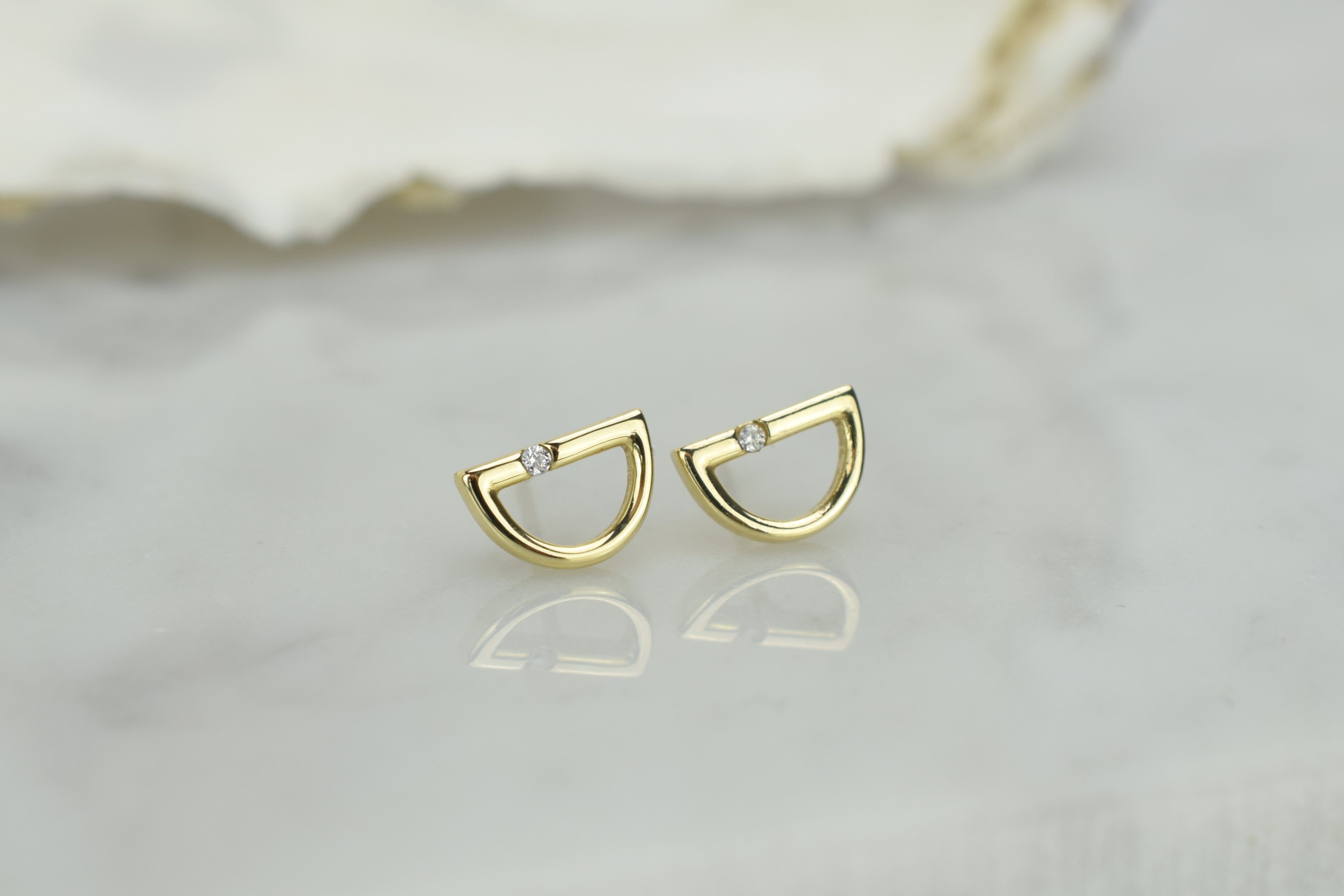 14k oorbellen voor dames, gouden oorknoppen met stenen, 14k gouden met stenen oorbellen, unieke oorbellen met stenen, sierlijke oorbellen voor dames