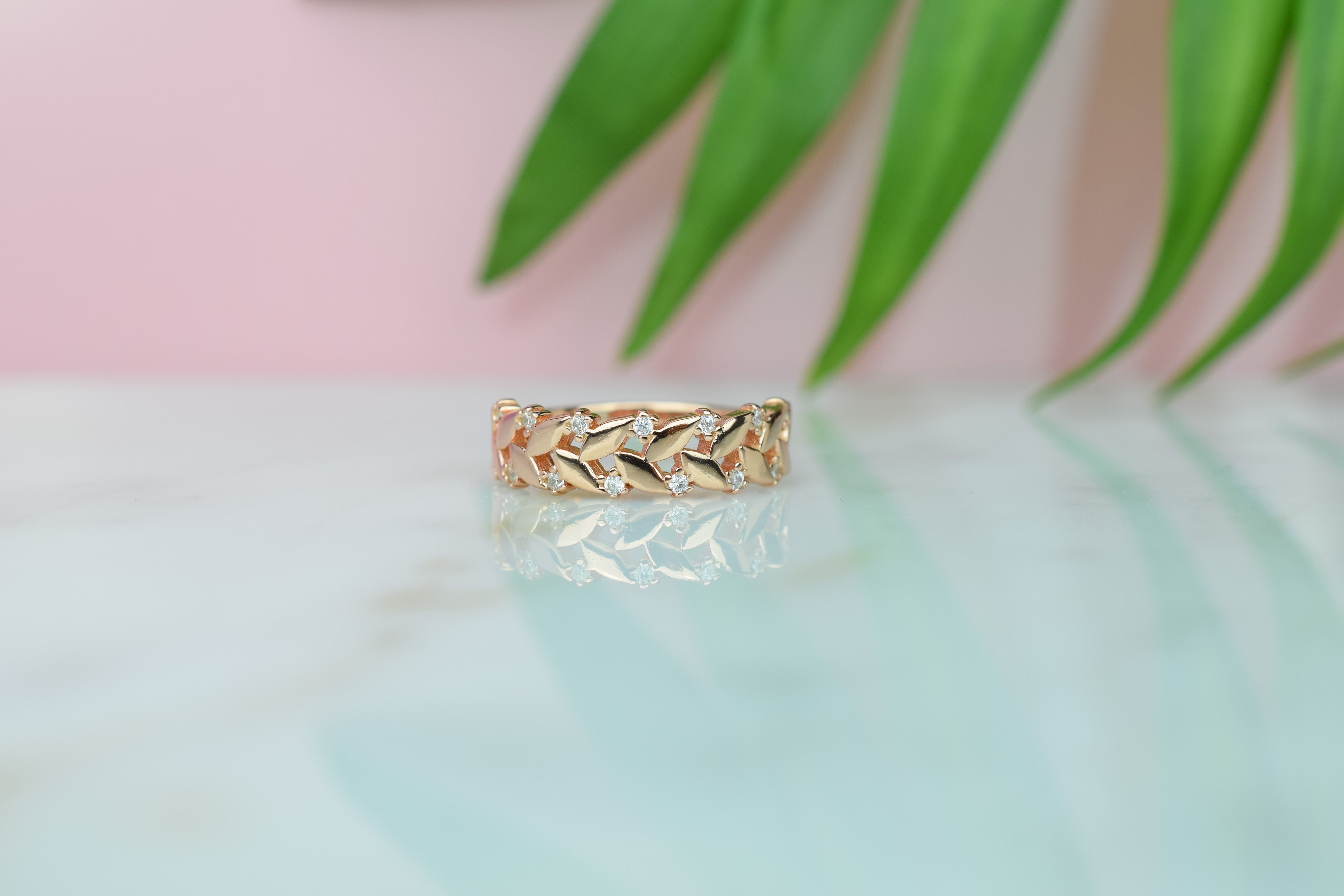 gouden statement ring, leaf ring goud, zilveren ring met blaadjes, blaadjes ring met stenen, blaadjes ring rose goud, gouden ring met blaadjes en stenen