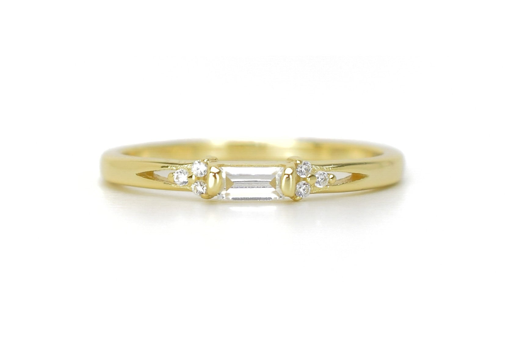 baquette ring, gouden ring voor dames, baquette ring rosegoud, ring met stenen zilver, verlovingsring voor dames, subtiele ring met stenen