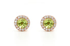 gouden peridoot soorbellen, oorknoppen peridot, groene stenen oorbellen, oorbellen met groene stenen, ooknoppen met licht groene stenen, halo peridoot oorbellen, zilveren peridoot oorbellen, zilveren groenen oorbellen, peridoot sieraden, geboortesteen peridoot, natuurlijke stenen peridoot, birthstone peridoot oorbellen