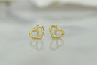 Gouden hart oorknoppen, 14 karaat oorbellen, oorbellen open hartjes, 14k kleine hartjes oorknoppen goud, oorbellen gouden voor dames, kinder gouden oorbellen hartjes, geborstelde goud oorbellen