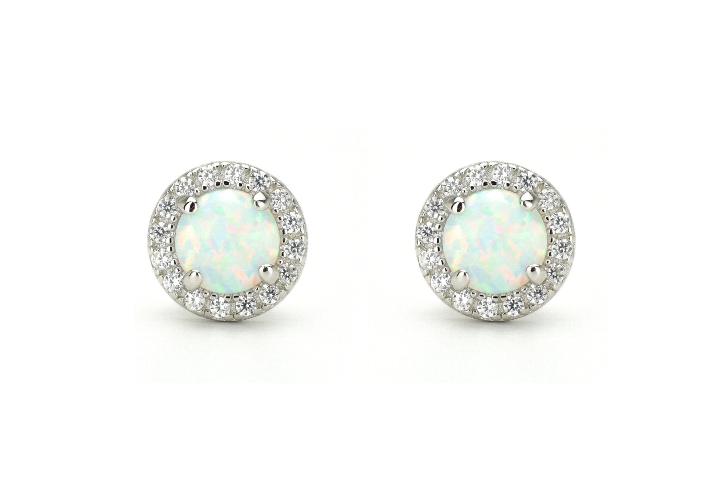 Opaal oorbellen gouden opaal oorbellen, opaal zilveren oorbellen, rosegouden opaal oorbellen, ronde opaal oorbellen, witte stenen oorbellen, birthstone opal, geboortesteen oorbellen, sieraden opaal, oktober sieraden, opaal ronde oorknoppen