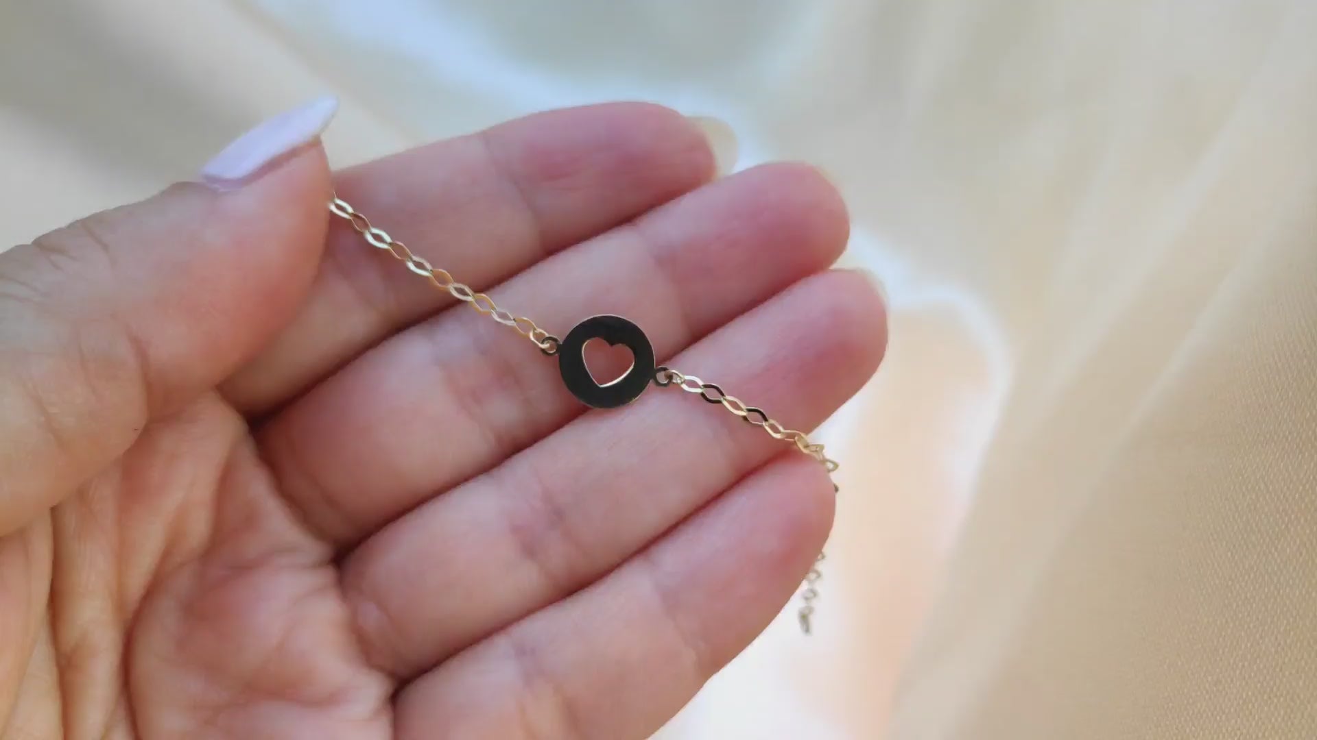 Dames armband goud, mooie dames armband, Hartjes armband 14 karaat, 14 karaat bedel armband, armband goud, dames gouden armband, dames armband hartje, 14 karaat armband bedel hartje